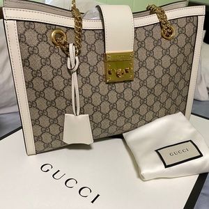 Gucci GG supreme padlock medium shoulder bag